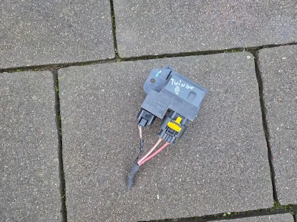 OEM 255507773R Tuulettimen Vastus Renaultille image 2