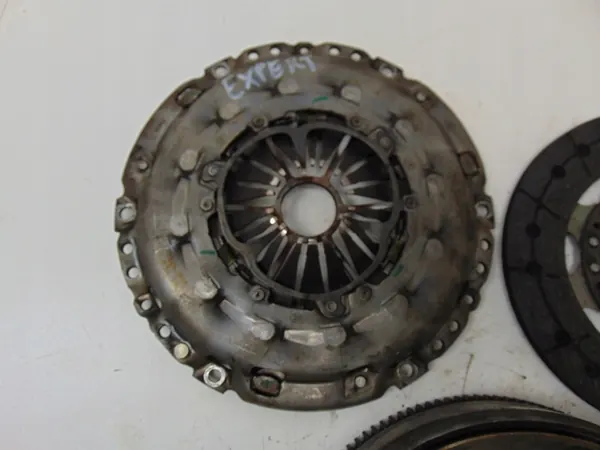 Kaksoismassaväylä Peugeot Expert 2.0 HDI image 4