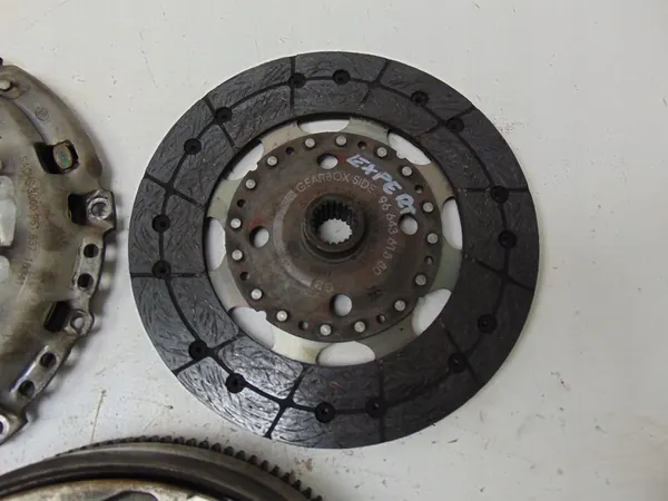 Kaksoismassaväylä Peugeot Expert 2.0 HDI image 6