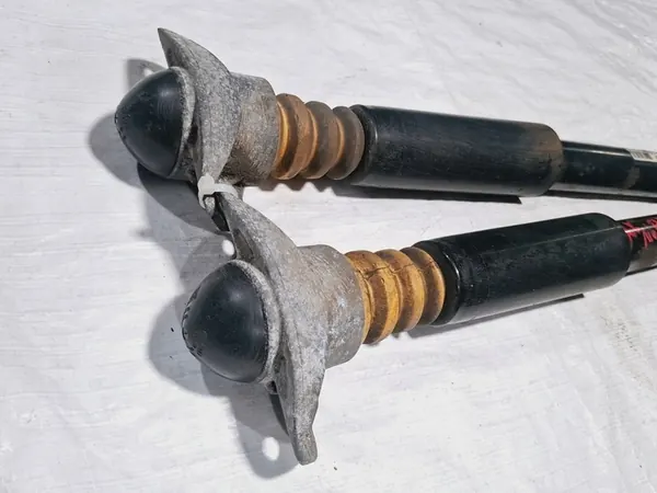 Ammortizzatori posteriori VW Passat B6 2005- 2 pz image 2