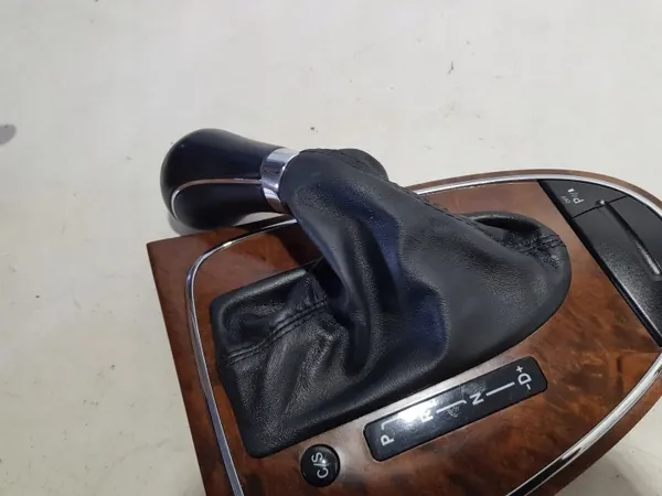 Schaltknaufmanschette OEM A2192670110ff Mercedes CLS image 3