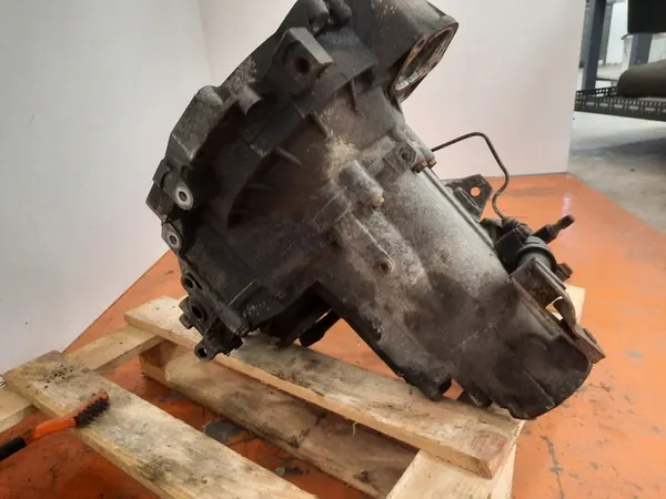 AUDI A3 8L Manuaalivaihteisto 1996-2000 02K301107J image 10