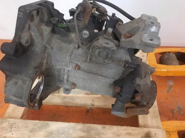 AUDI A3 8L Manuaalivaihteisto 1996-2000 02K301107J image 6