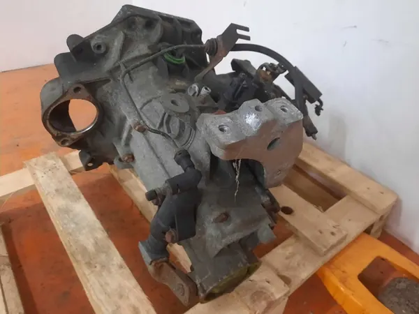 AUDI A3 8L Manuaalivaihteisto 1996-2000 02K301107J image 7