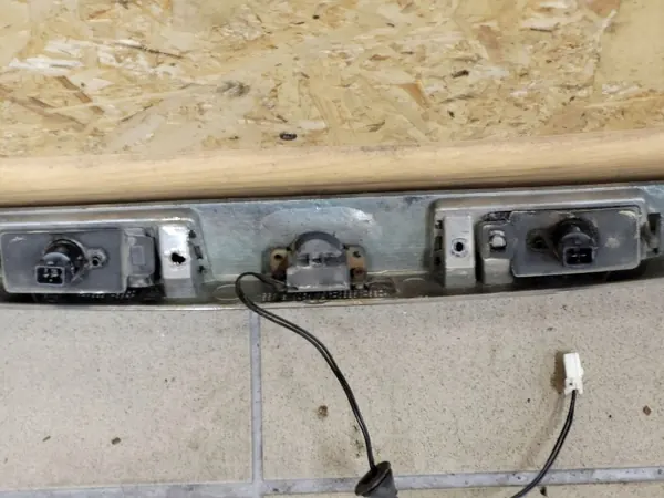 Luzes de matrícula Jaguar S-Type 2006 OEM 4R8313550AE image 4