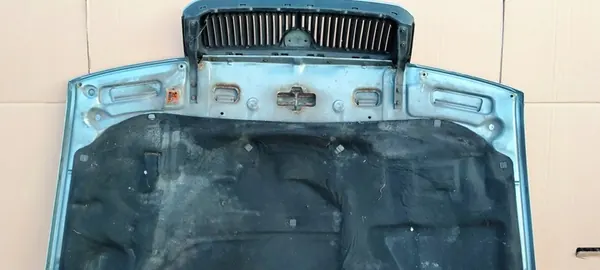 SKODA OCTAVIA I 97-08 Couvercle de moteur image 6