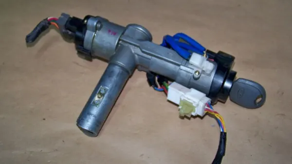 Kia Sorento I 1 Interruptor de Ignição image 1