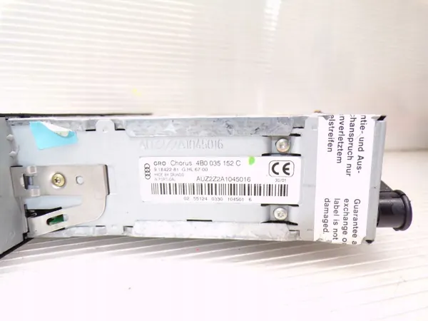 Rádio Cassete Audi TT 8N OEM 4B0035152C image 4