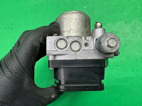 Pompe ABS Contrôleur OEM Honda City V 2008-2013 image 6