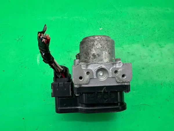 Pompe ABS Contrôleur OEM Honda City V 2008-2013 image 7