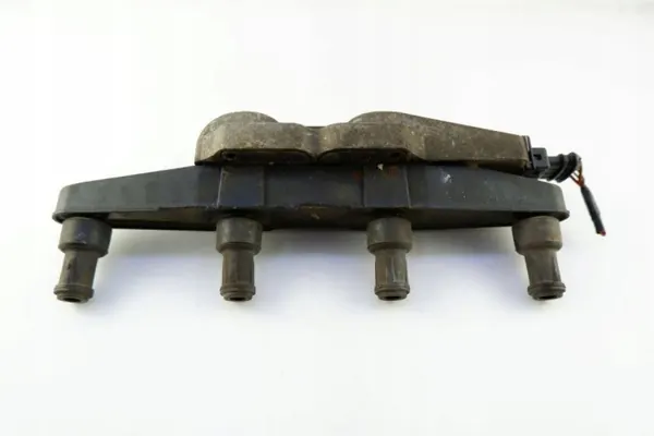 Bobina de encendido OEM 047905104 para Skoda - Usada image 3
