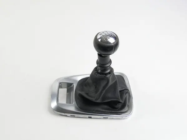 Gear Shift Boot Frame 6-Speed Peugeot 3008 I image 3