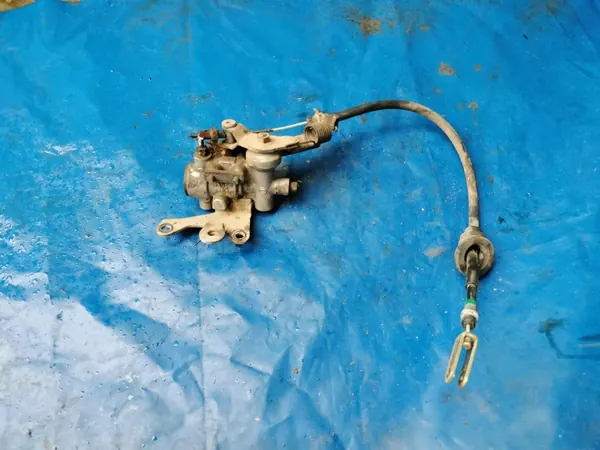 Correcteur de force de frein Subaru Forester II SG OEM image 2