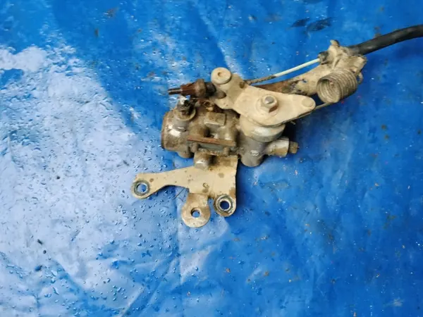 Correcteur de force de frein Subaru Forester II SG OEM image 3