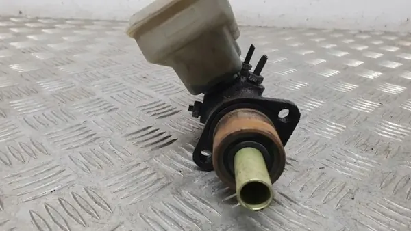 Cilindro de travão OEM 701611303 para VW Transporter IV image 3