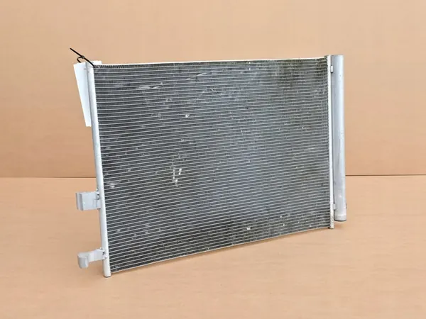 AC-kondensaattori BMW X5 G05 X6 G06 X7 G07 50iX M50iX M50dX OEM image 2