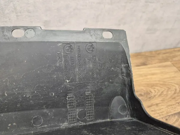 BMW 7 F01 F02 Couvercle de Compresseur Arrière 7185000 image 5