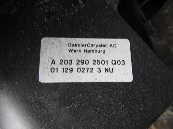 Peça Mercedes-Benz C W203 OEM A2032902501 Usada image 4