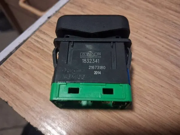 Interruptor DAF XF 106 OEM 1832341 image 2