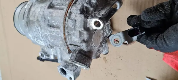 Compressore AC Audi S6 C7 4.0 TFSI 4G0260805N image 4