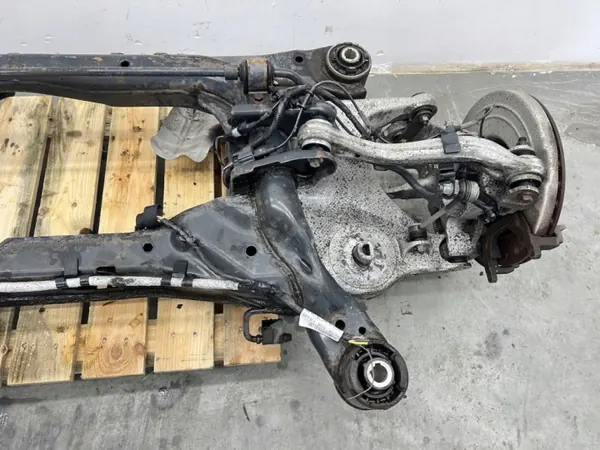 Jaguar XE Hinterachsschwinge OEM MMAUTKO-28399 image 3