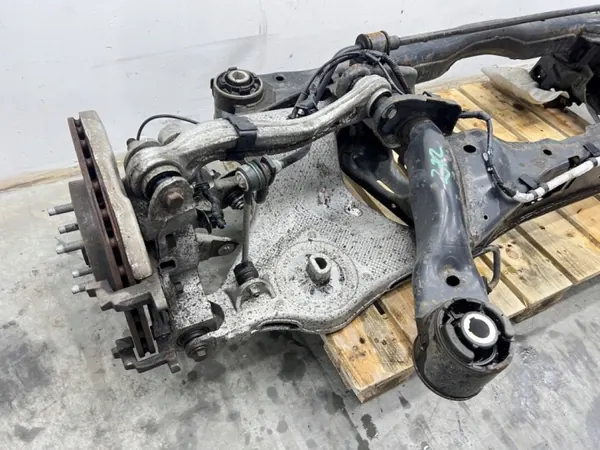 Jaguar XE Hinterachsschwinge OEM MMAUTKO-28399 image 4