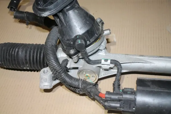 Volvo XC40 Caja de Dirección OEM 32373201 image 3