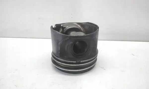 Piston d'occasion pour BMW 3.0d M57N2 - Qualité OEM image 3