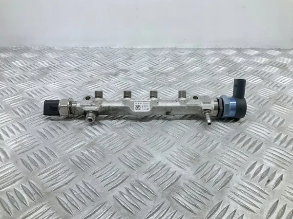 Bränsletrycksregulator OEM 04L089B för Audi A3 S3 image 2