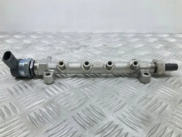 Bränsletrycksregulator OEM 04L089B för Audi A3 S3 image 8