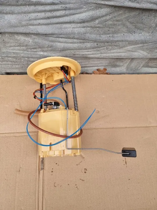 MERCEDES W164 Brandstofpomp Diesel A1644701794 image 4