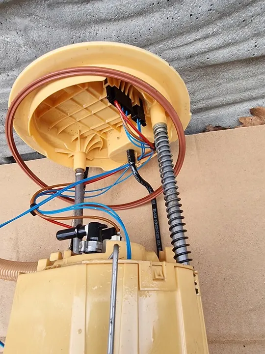 MERCEDES W164 Brandstofpomp Diesel A1644701794 image 6