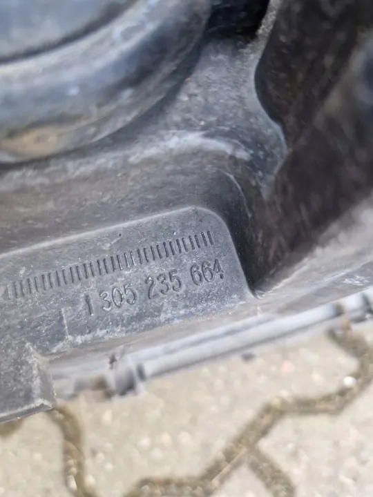 Höger framlykta OEM 1305235664 för Mercedes W203 image 4