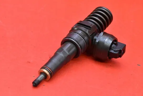 OEM 038130073BN ruiskutusmäntä SEAT Leon II:lle image 4