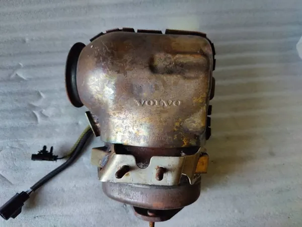 VOLVO XC60 II 17-21 CATALISADOR DPF OEM 32225501 image 1