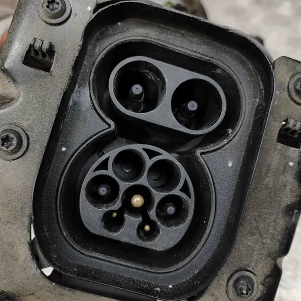 Câble de charge batterie OEM 9834129180 pour Peugeot 2008 II image 4