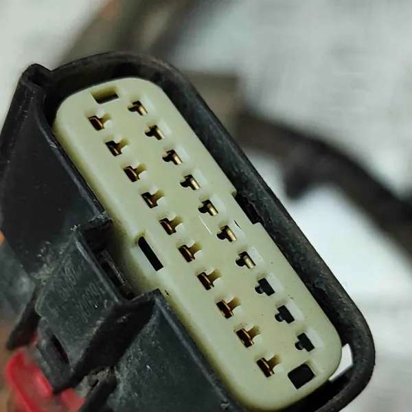 Câble de charge batterie OEM 9834129180 pour Peugeot 2008 II image 6