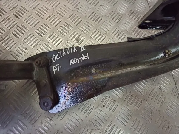 OEM PIASTA ZWROTNICA PRAWY TYŁ SKODA OCTAVIA II image 3