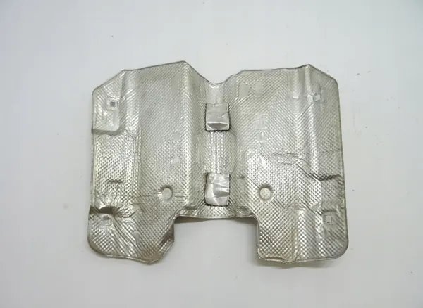 Bränsletank värmeskydd bak OEM 68228897AB image 2