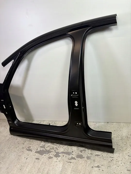 Couvercle de Pilier Gauche CUPRA BORN image 2