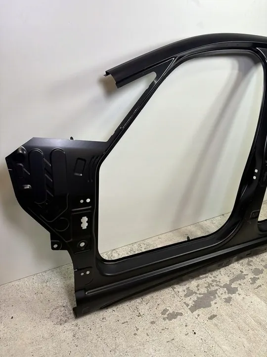 Couvercle de Pilier Gauche CUPRA BORN image 3