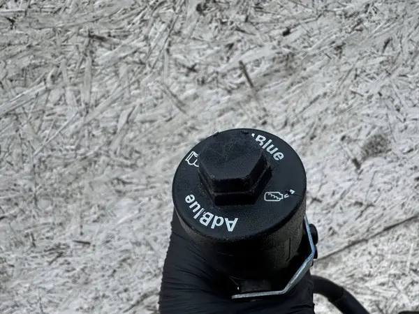 AdBlue Tankdeckel Q5 8R 4L0131980E image 3