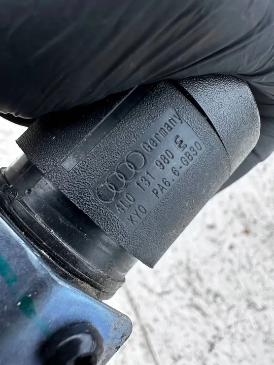 AdBlue Tankdeckel Q5 8R 4L0131980E image 4