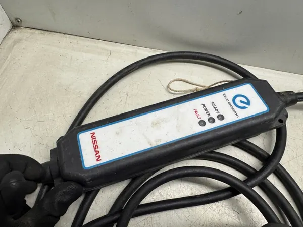 Cable de carga Nissan Leaf I OEM 296905SH0A image 6