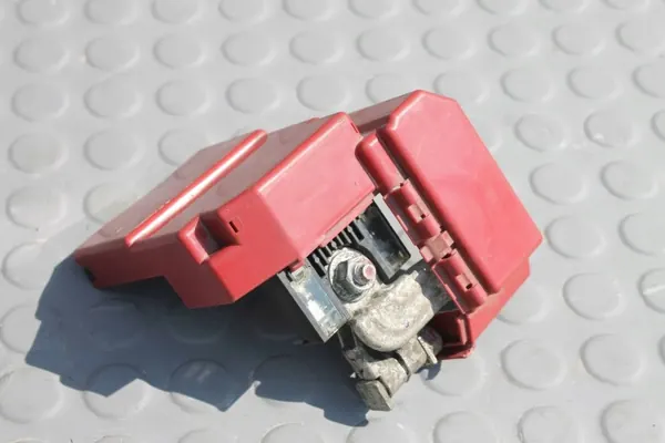 Plus-Sicherungsklemme OEM 8571A002 für Mitsubishi Eclipse Cross image 2