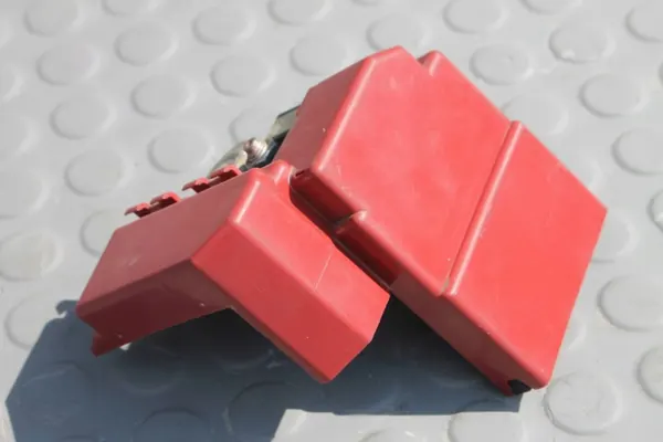 Plus-Sicherungsklemme OEM 8571A002 für Mitsubishi Eclipse Cross image 3