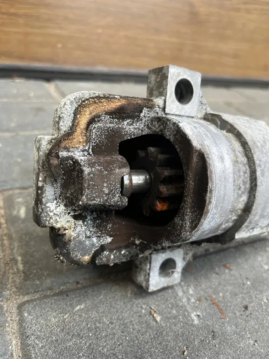 Motor de arranque Mazda 6 I GG GY 2.0b 16V L813 M000T90981 image 6