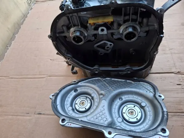 Cabeça do motor esquerda Audi RS6 4K DJP 4.0 OEM 0P2103403 image 3
