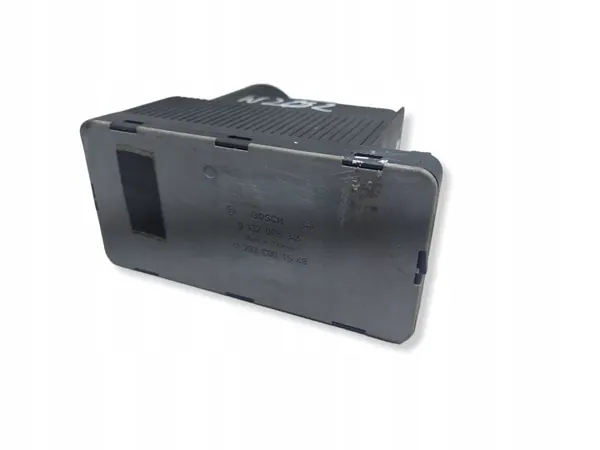 Bomba de cierre central OEM 0132006345 para Mercedes W202 image 2