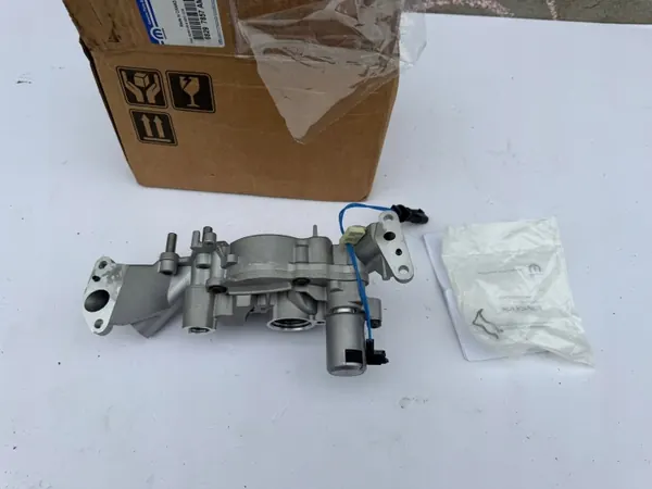 Oliepomp OEM 68297857AM voor Dodge/Jeep 3.6 V6 image 2